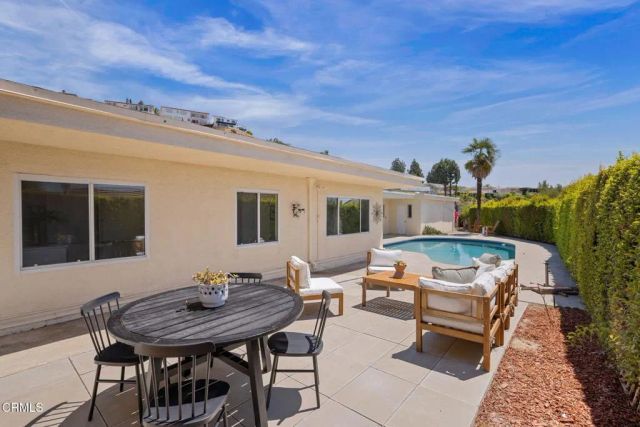 1919 Deermont Road, Glendale, CA 91207