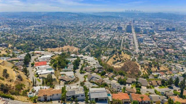 1919 Deermont Road, Glendale, CA 91207