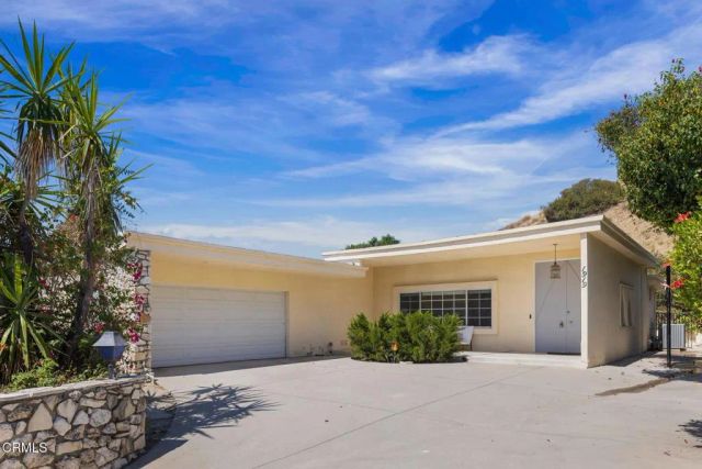 1919 Deermont Road, Glendale, CA 91207