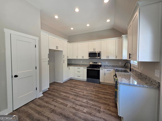 656 Highland Avenue, Hartwell, GA 30643