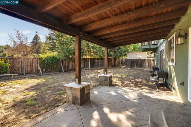 30 Hodur Ct, Pleasant Hill, CA 94523