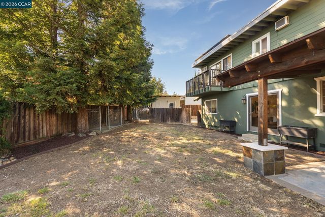 30 Hodur Ct, Pleasant Hill, CA 94523