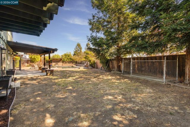 30 Hodur Ct, Pleasant Hill, CA 94523