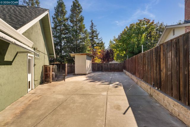 30 Hodur Ct, Pleasant Hill, CA 94523