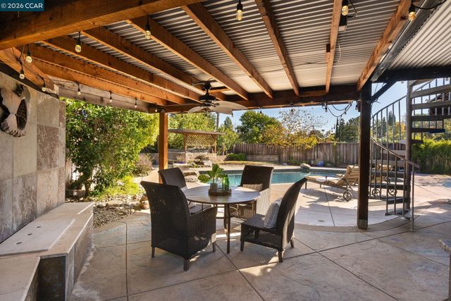 30 Hodur Ct, Pleasant Hill, CA 94523