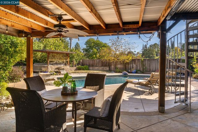30 Hodur Ct, Pleasant Hill, CA 94523