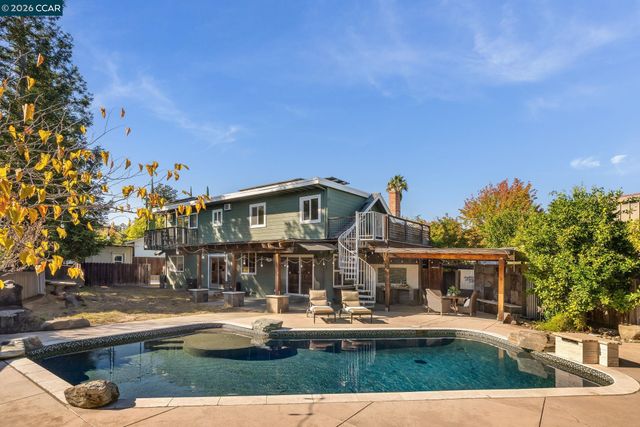 30 Hodur Ct, Pleasant Hill, CA 94523
