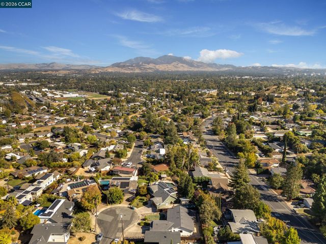 30 Hodur Ct, Pleasant Hill, CA 94523