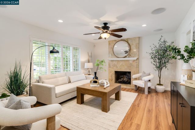 30 Hodur Ct, Pleasant Hill, CA 94523