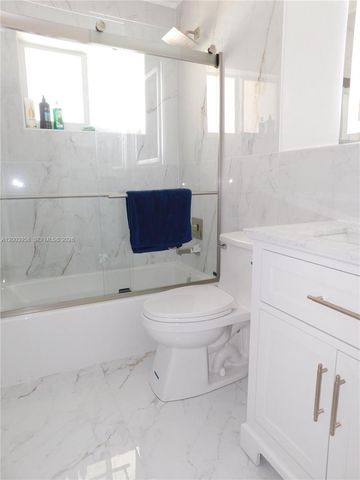 108 NE 30th St, Wilton Manors, FL 33334