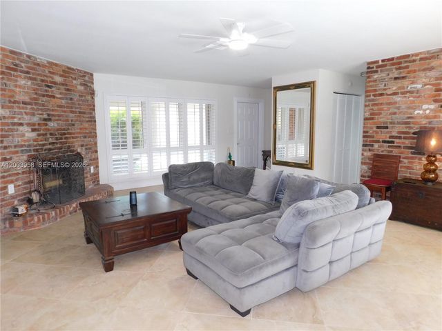 108 NE 30th St, Wilton Manors, FL 33334