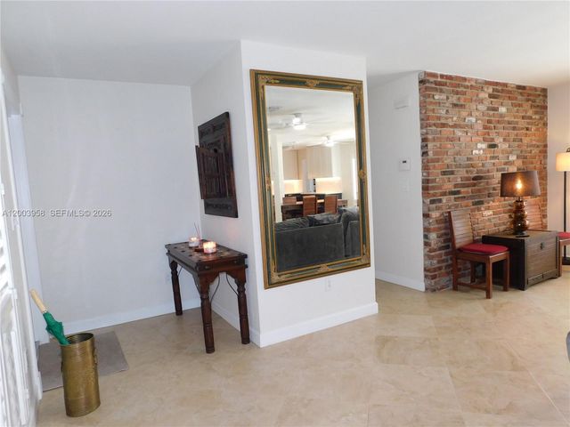 108 NE 30th St, Wilton Manors, FL 33334