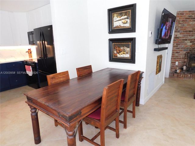 108 NE 30th St, Wilton Manors, FL 33334