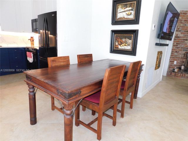 108 NE 30th St, Wilton Manors, FL 33334