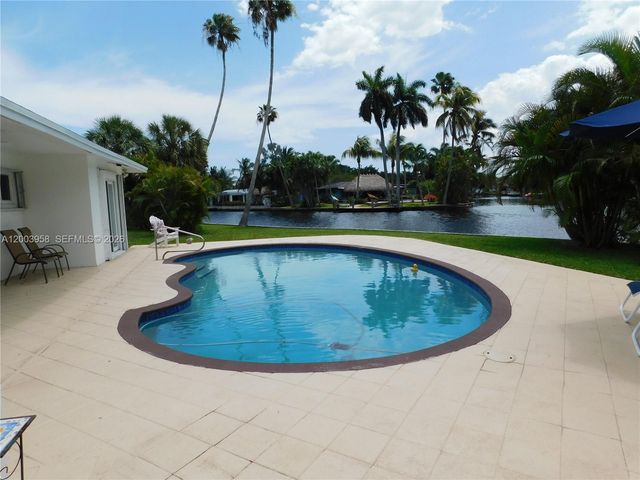 108 NE 30th St, Wilton Manors, FL 33334