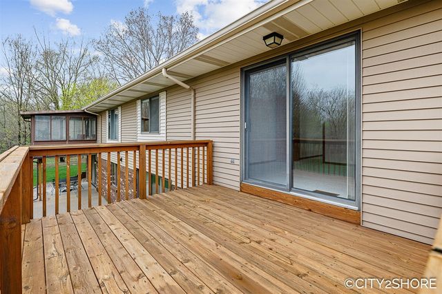 6793 Waterview Drive, Grandville, MI 49418