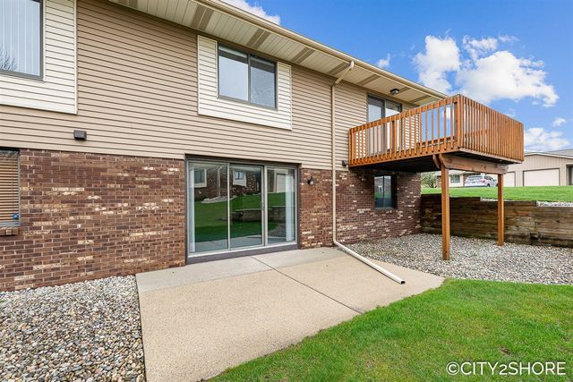 6793 Waterview Drive, Grandville, MI 49418