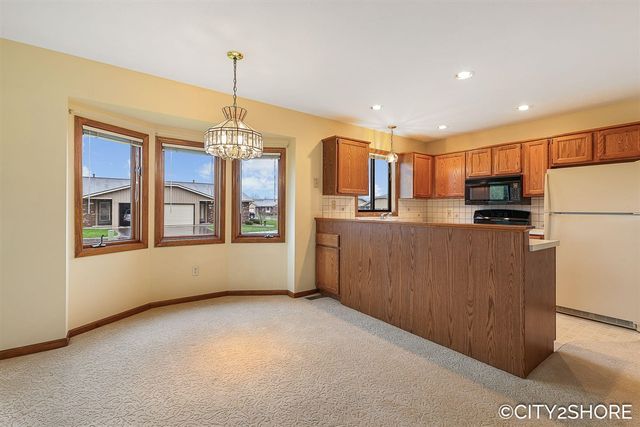 6793 Waterview Drive, Grandville, MI 49418