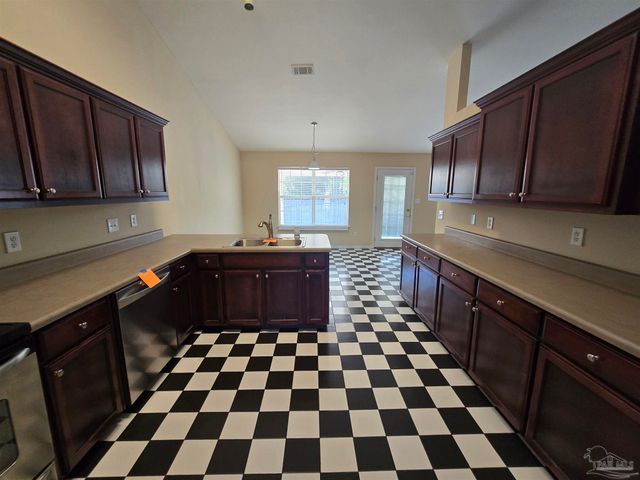 11592 Aruba Dr, Pensacola, FL 32506