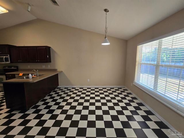 11592 Aruba Dr, Pensacola, FL 32506