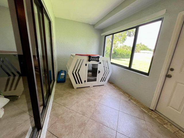 4075 Palm Forest Drive N, Delray Beach, FL 33445