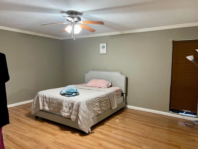 4075 Palm Forest Drive N, Delray Beach, FL 33445