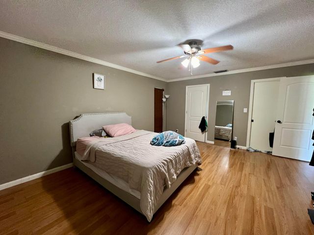 4075 Palm Forest Drive N, Delray Beach, FL 33445