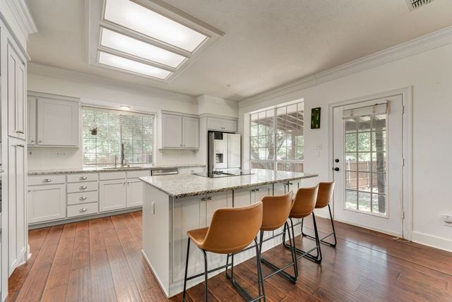 7713 Pine Street, Irving, TX 75063