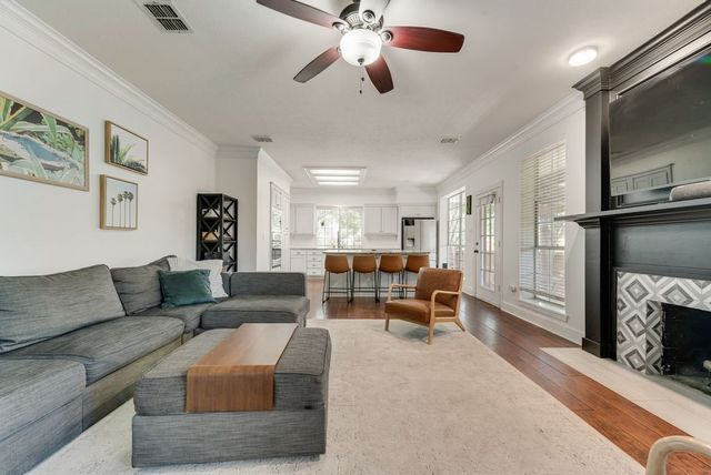 7713 Pine Street, Irving, TX 75063