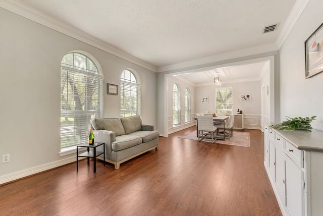 7713 Pine Street, Irving, TX 75063