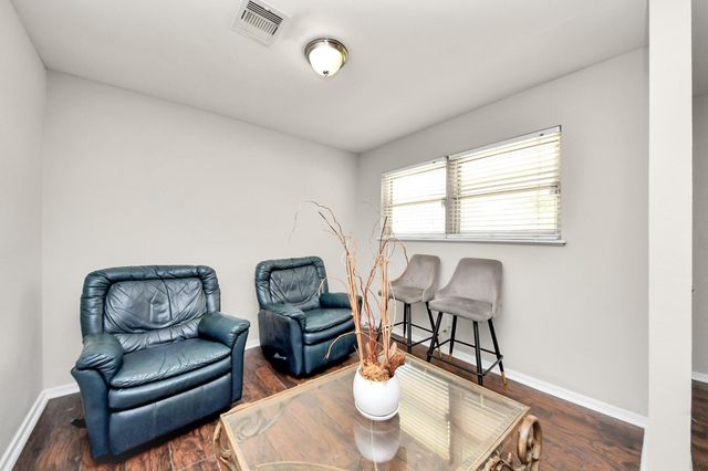 5870 Overdale Street, Houston, TX 77033