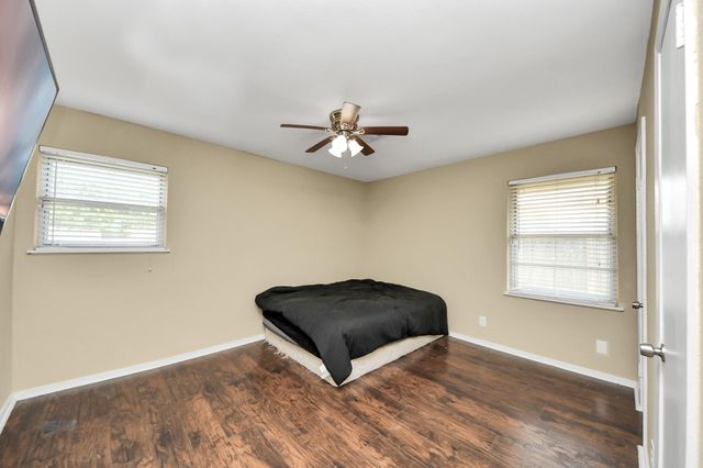 5870 Overdale Street, Houston, TX 77033