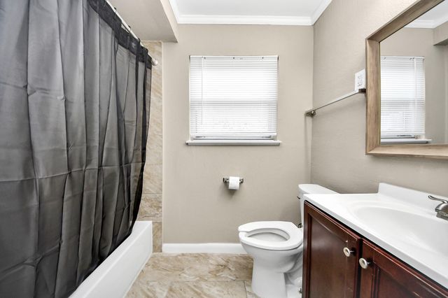 5870 Overdale Street, Houston, TX 77033