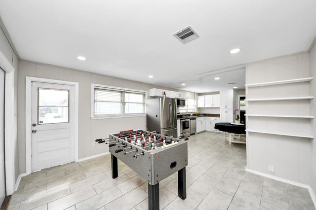 5870 Overdale Street, Houston, TX 77033