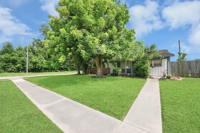 5870 Overdale Street, Houston, TX 77033