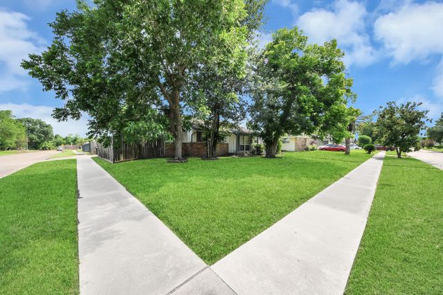5870 Overdale Street, Houston, TX 77033