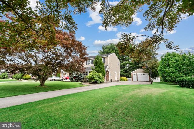 1016 GREEN LN, Secane, PA 19018