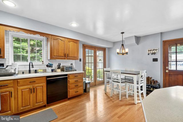 1016 GREEN LN, Secane, PA 19018
