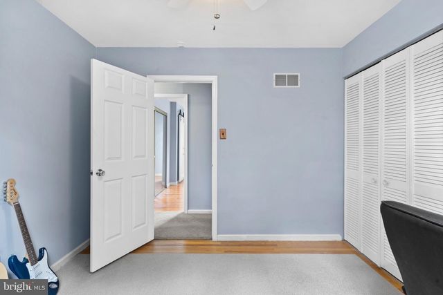 1016 GREEN LN, Secane, PA 19018