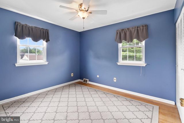 1016 GREEN LN, Secane, PA 19018