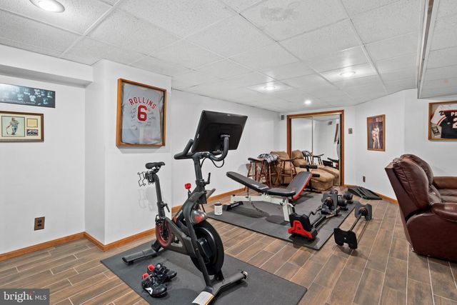 1016 GREEN LN, Secane, PA 19018