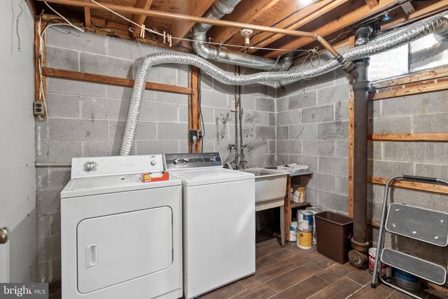1016 GREEN LN, Secane, PA 19018