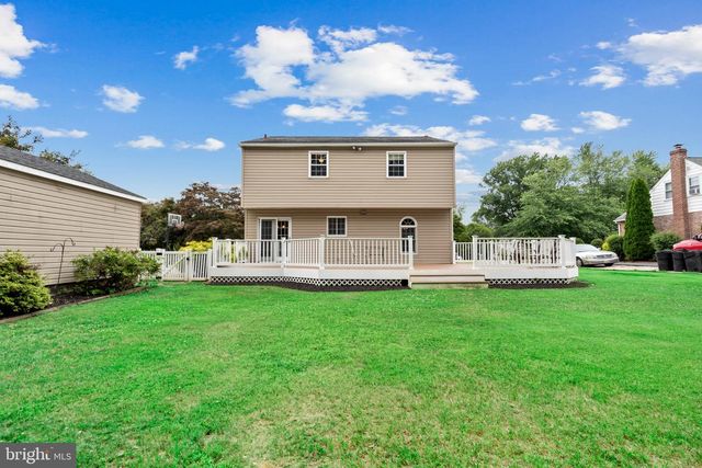 1016 GREEN LN, Secane, PA 19018