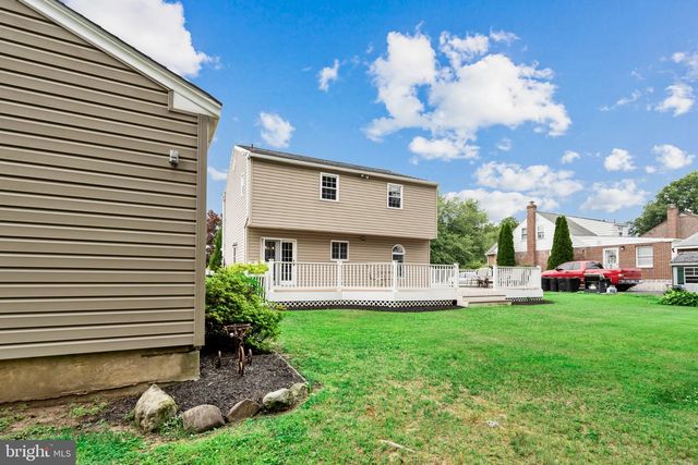 1016 GREEN LN, Secane, PA 19018