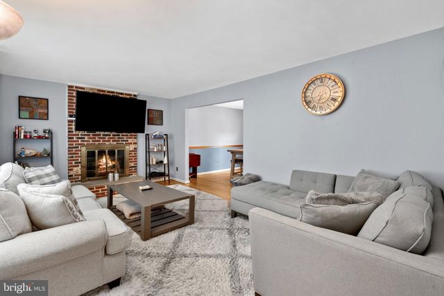 1016 GREEN LN, Secane, PA 19018
