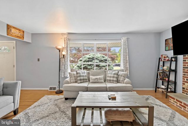 1016 GREEN LN, Secane, PA 19018