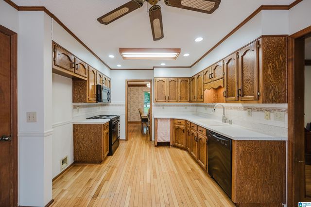 5025 EUBANKS ROAD SE, Bessemer, AL 35022