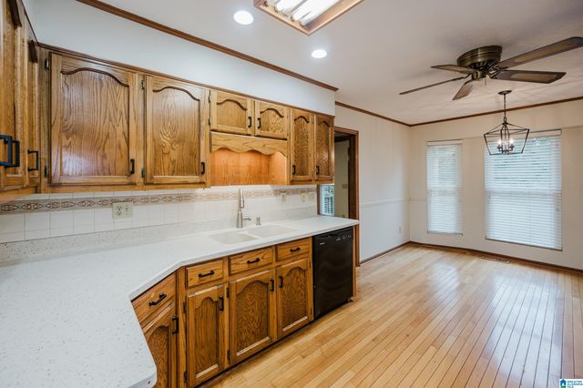 5025 EUBANKS ROAD SE, Bessemer, AL 35022
