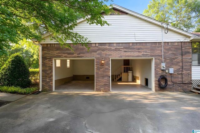 5025 EUBANKS ROAD SE, Bessemer, AL 35022
