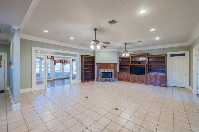 178 Vi Drive, Houma, LA 70360